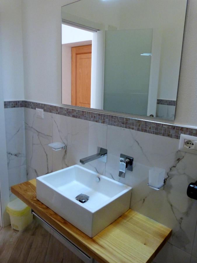 Clelia'S Boutique Rooms & Suites La Maddalena  Exteriör bild