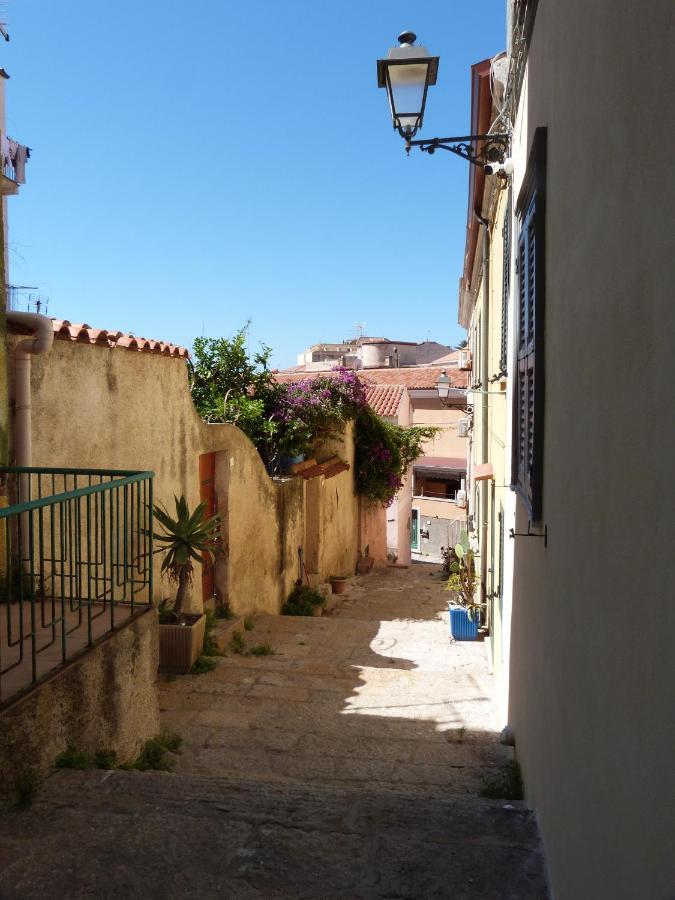 Clelia'S Boutique Rooms & Suites La Maddalena  Exteriör bild